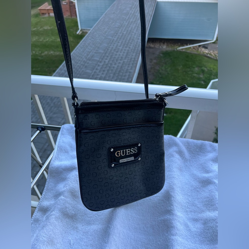 Guess Dark Gray Messenger Bag
